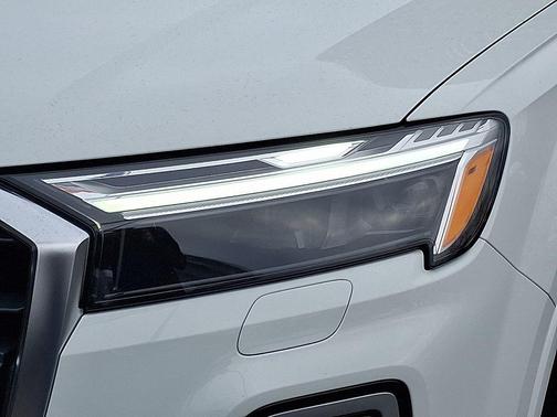 2026 Audi Q7 55 Premium Plus