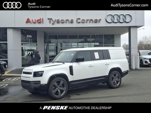 2024 Land Rover Defender 130 P400 Outbound