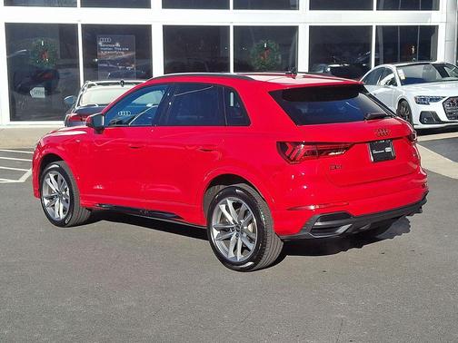 2023 Audi Q3 Premium 45 TFSI S line quattro Tiptronic