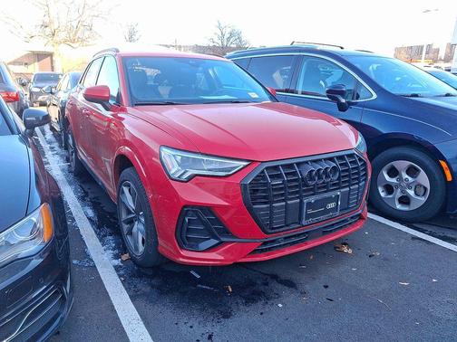 2023 Audi Q3 Premium 45 TFSI S line quattro Tiptronic