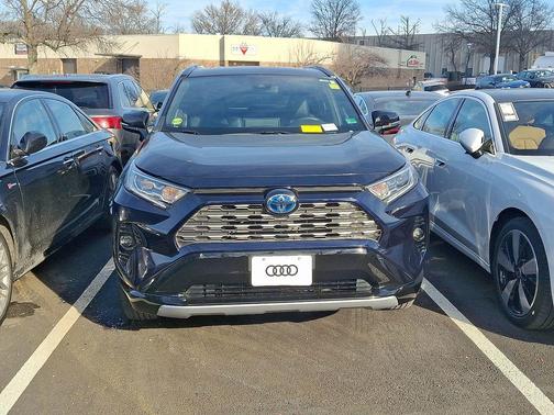 2021 Toyota RAV4 Hybrid SE