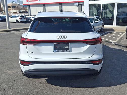 2025 Audi Q6 e-tron Prestige quattro