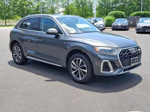 2022 Audi Q5 45 S line Premium Plus