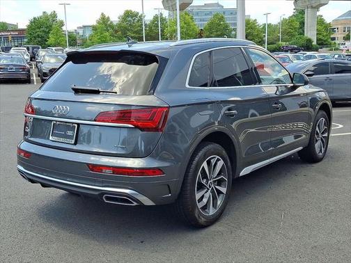 2022 Audi Q5 45 S line Premium Plus