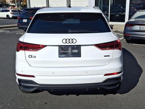 2025 Audi Q3 Premium 45 TFSI S line quattro Tiptronic