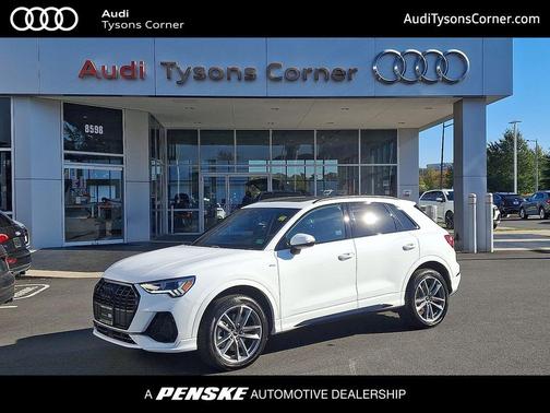 2025 Audi Q3 Premium 45 TFSI S line quattro Tiptronic