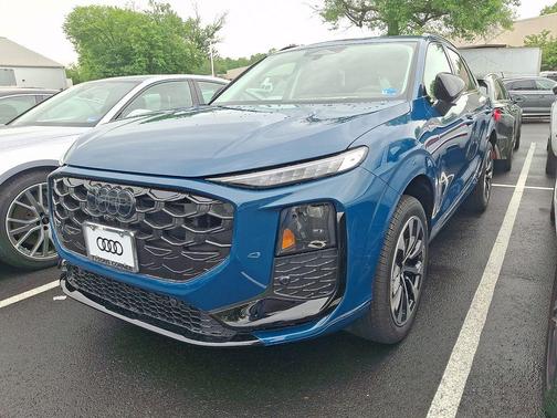 Malpelo Blue Metallic 2026 Audi Q3 TFSI quattro S tronic