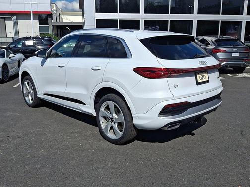 2025 Audi Q5 Premium Plus