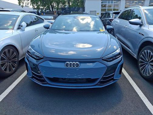 2023 Audi e-tron GT Premium Plus quattro