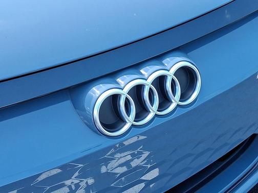2023 Audi e-tron GT Premium Plus quattro