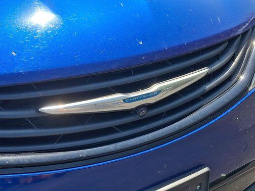 Ocean Blue Metallic 2018 Chrysler Pacifica Hybrid Limited