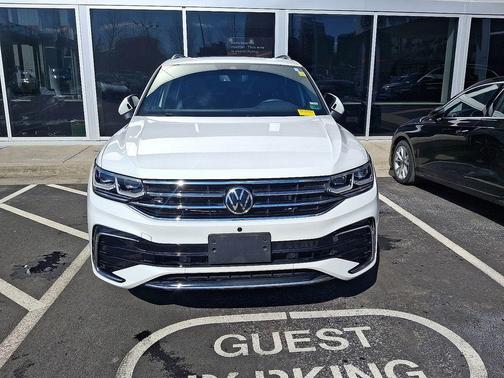 2022 Volkswagen Tiguan 2.0T SEL R-Line 4MOTION