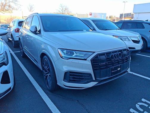 2022 Audi Q7 55 Prestige