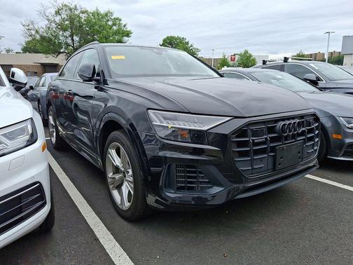 Mythos Black Metallic 2023 Audi Q8 55 Premium