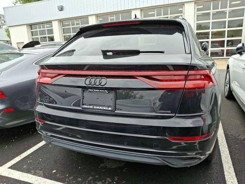Mythos Black Metallic 2023 Audi Q8 55 Premium