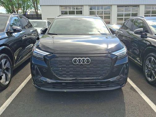 Mythos Black Metallic 2023 Audi Q4 e-tron Premium Plus 50 quattro