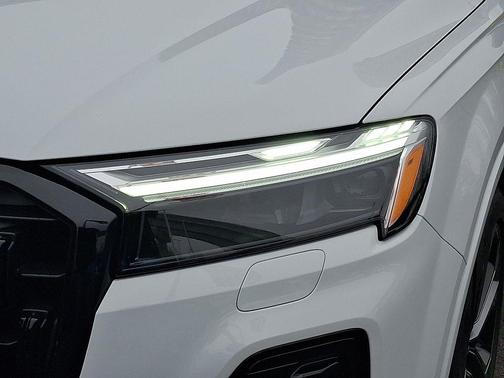 2026 Audi Q7 55 Premium Plus