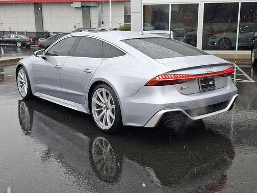2023 Audi RS 7 4.0T