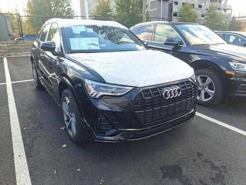 2025 Audi Q3 Premium 45 TFSI S line quattro Tiptronic