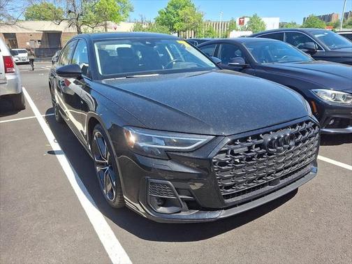 2022 Audi A8 L 55 TFSI quattro Tiptronic