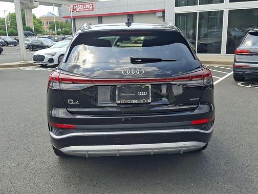 Mythos Black Metallic 2023 Audi Q4 e-tron Premium Plus 50 quattro