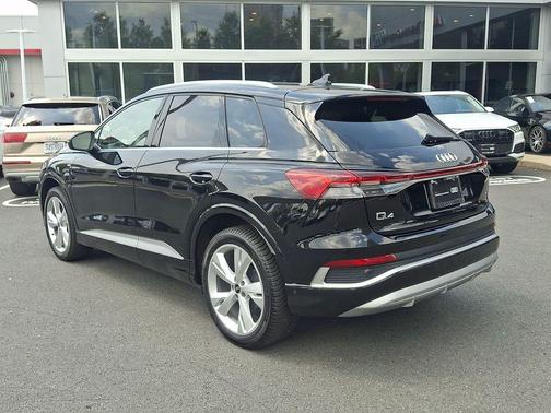 Mythos Black Metallic 2023 Audi Q4 e-tron Premium Plus 50 quattro