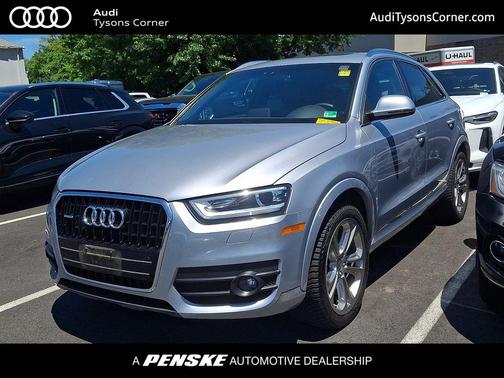 Florett Silver Metallic 2015 Audi Q3 2.0T Premium Plus