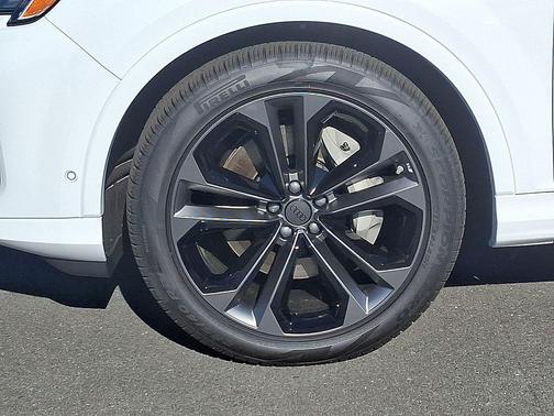 2026 Audi Q7 55 Premium Plus