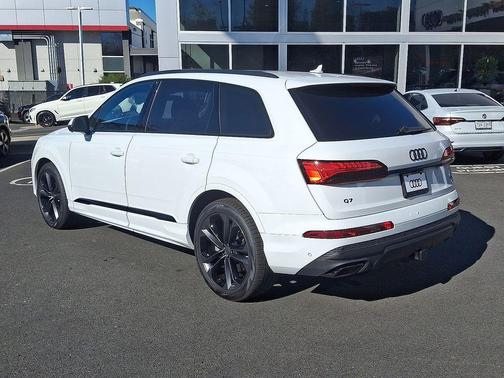 2026 Audi Q7 55 Premium Plus