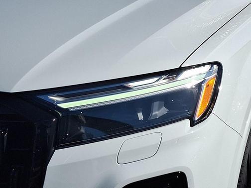 2026 Audi Q7 55 Premium Plus