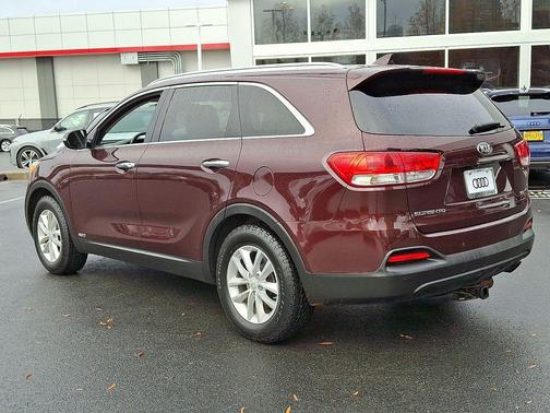 2017 Kia Sorento LX