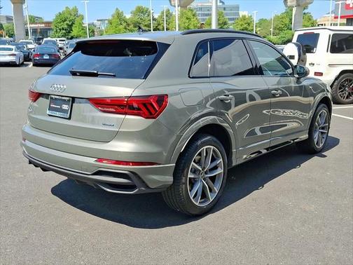 2024 Audi Q3 Premium 45 TFSI S line quattro Tiptronic