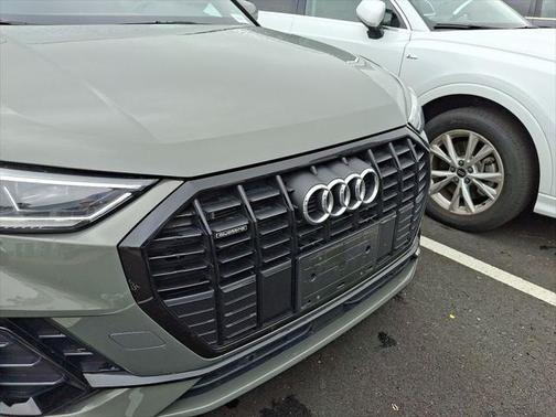 2024 Audi Q3 Premium 45 TFSI S line quattro Tiptronic