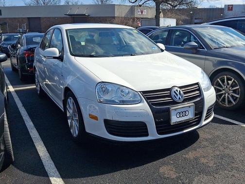 2010 Volkswagen Jetta Wolfsburg Edition