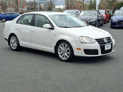 2010 Volkswagen Jetta Wolfsburg Edition