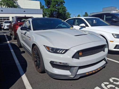 Avalanche 2017 Ford Shelby GT350 Base