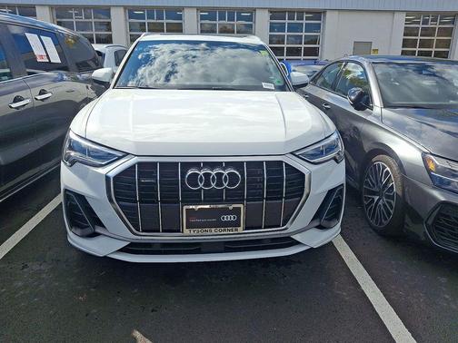 2023 Audi Q3 45 S line Premium Plus
