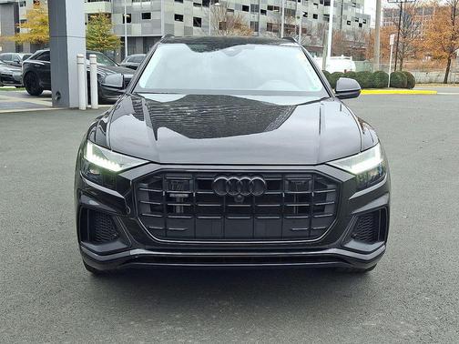 2023 Audi Q8 55 Premium Plus