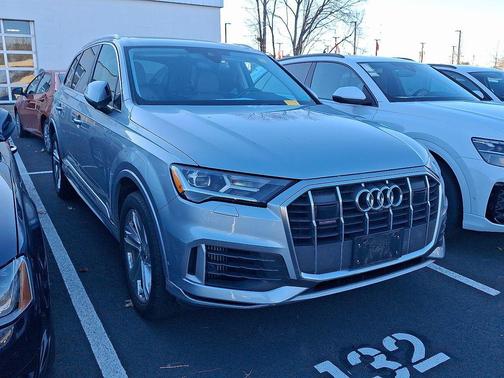2023 Audi Q7 55 Premium Plus