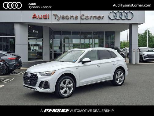Glacier White 2023 Audi Q5 45 S line Premium Plus