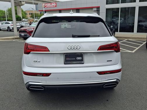 Glacier White 2023 Audi Q5 45 S line Premium Plus