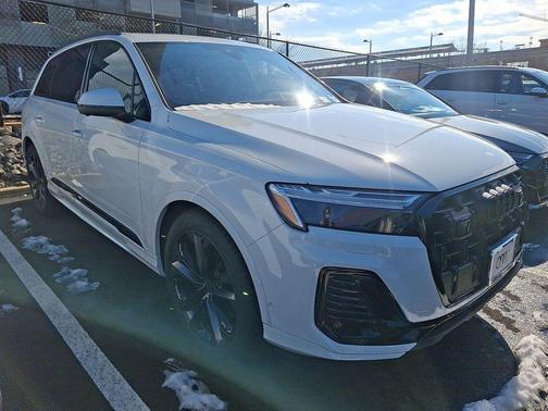 2026 Audi Q7 55 Premium Plus