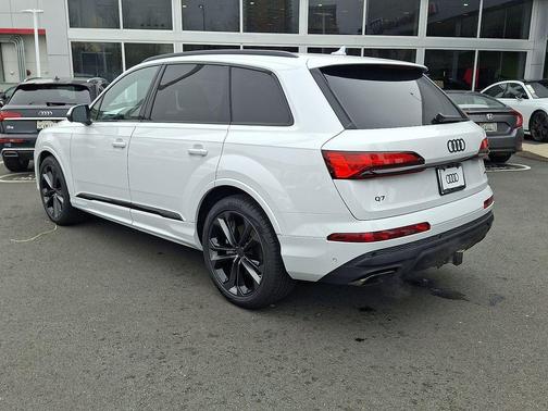 2026 Audi Q7 55 Premium Plus