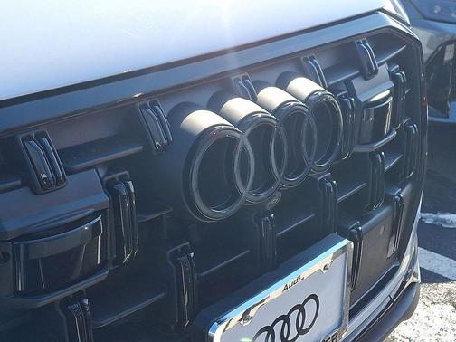 2026 Audi Q7 55 Premium Plus