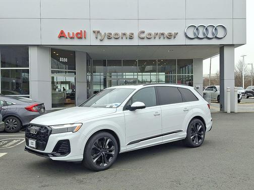 2026 Audi Q7 55 Premium Plus