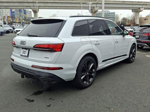 2026 Audi Q7 55 Premium Plus