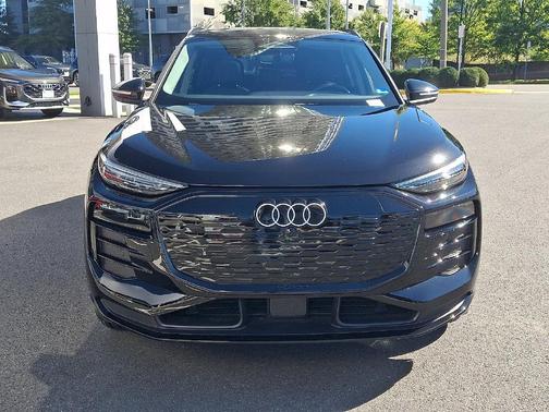 Black Metallic 2025 Audi Q6 e-tron Premium Plus quattro