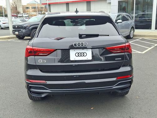 2020 Audi Q3 45 S line Prestige