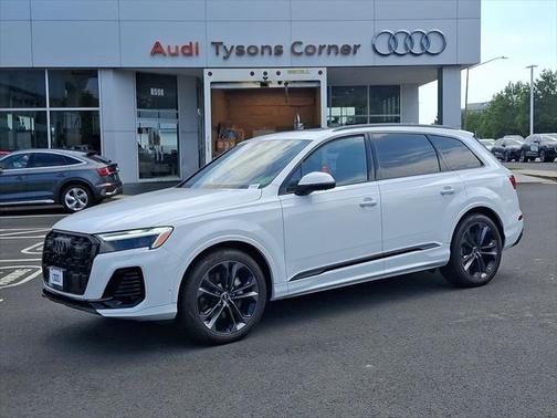 2025 Audi Q7 55 Premium Plus