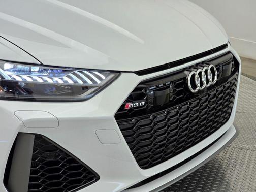 2024 Audi RS 6 Avant 4.0T